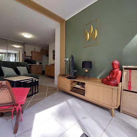 Apartment Confortable A Saint-georges - 4 Pers. - Fr-1-550-97 *